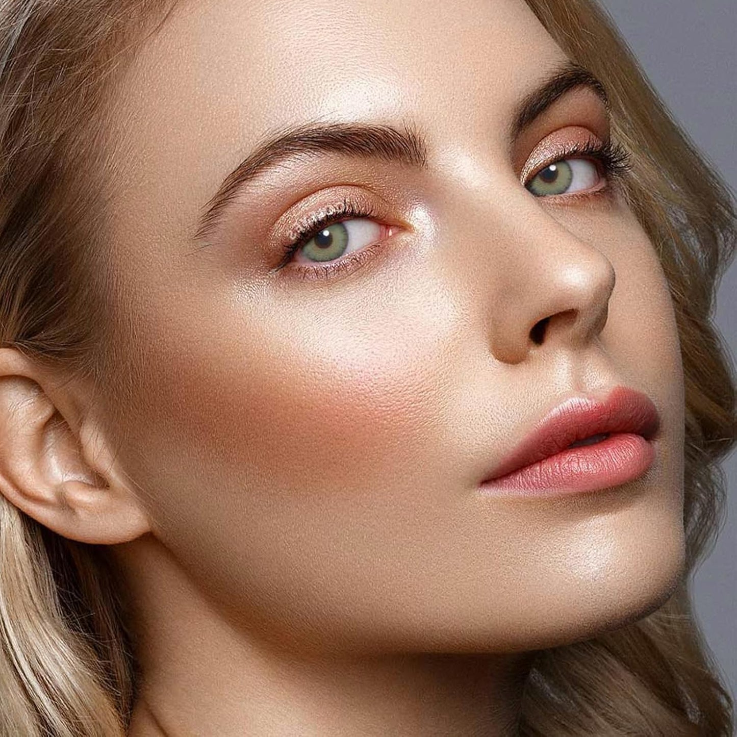 Boobeen 4 Color Highlighter Makeup Palette, Face Baked Powder Cheek Illuminator, Long Lasting Face Sculpting to Brighten Skin and Glowing