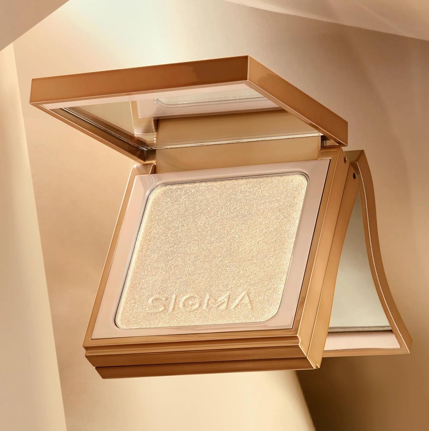 Sigma Beauty Highlighter Makeup – Illuminating Highlighting Powder for Face, Sheer Glimmer Face Highlighter for Cheeks, Cupid’s Bow, & Brow Bone (Moonbeam, Rich Pearl Metallic)